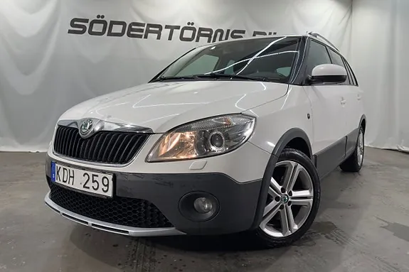 Skoda Fabia 2011 photo 2