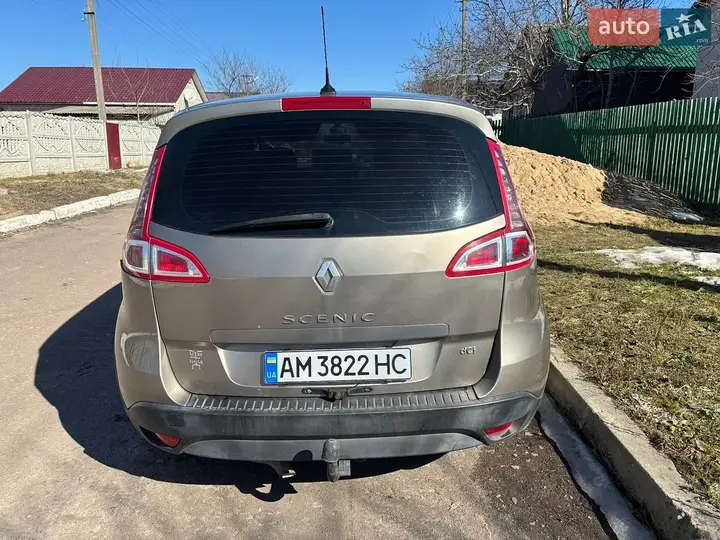 Renault Scenic 2011 photo 4