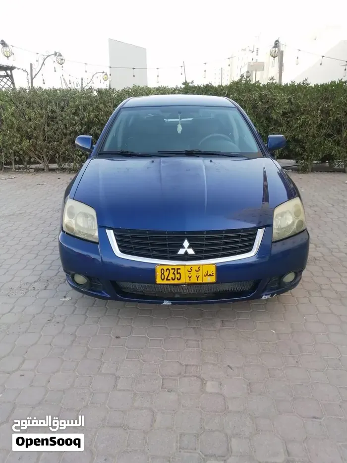 Mitsubishi Galant 2009 photo 5