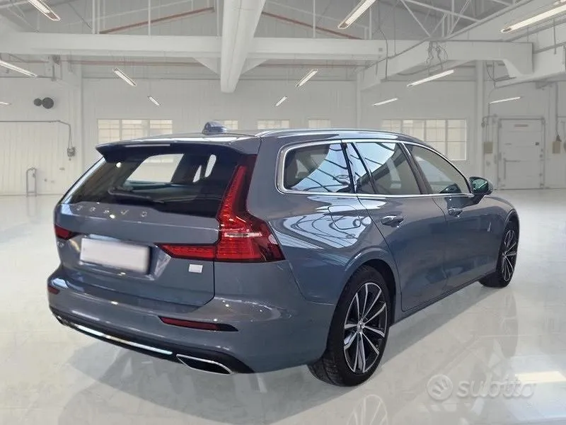 Volvo V60 2022 photo 4