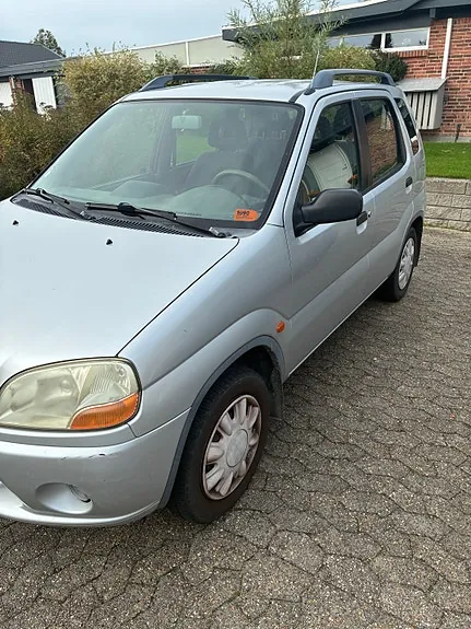 Suzuki Ignis 2001 photo 2