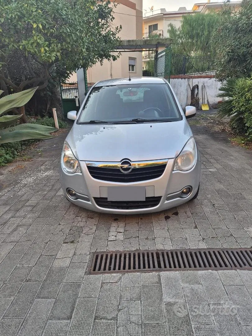 Opel Agila