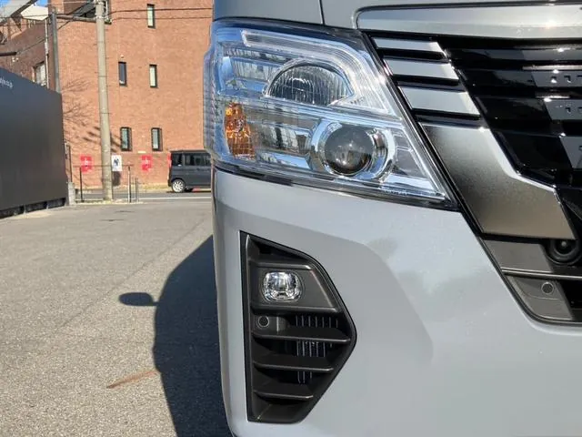 Nissan Caravan 2026 photo 4