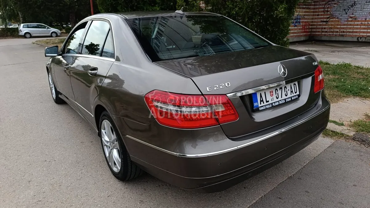 Mercedes-Benz E 220 2009 photo 5