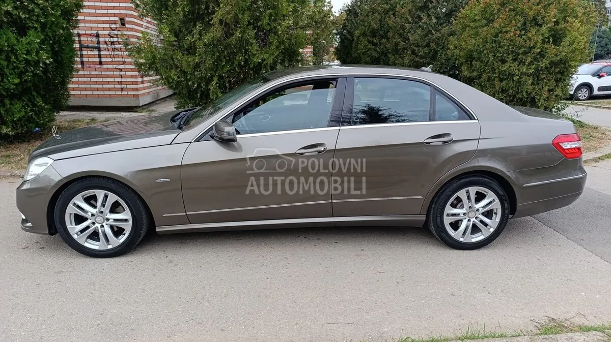 Mercedes-Benz E 220 2009 photo 3