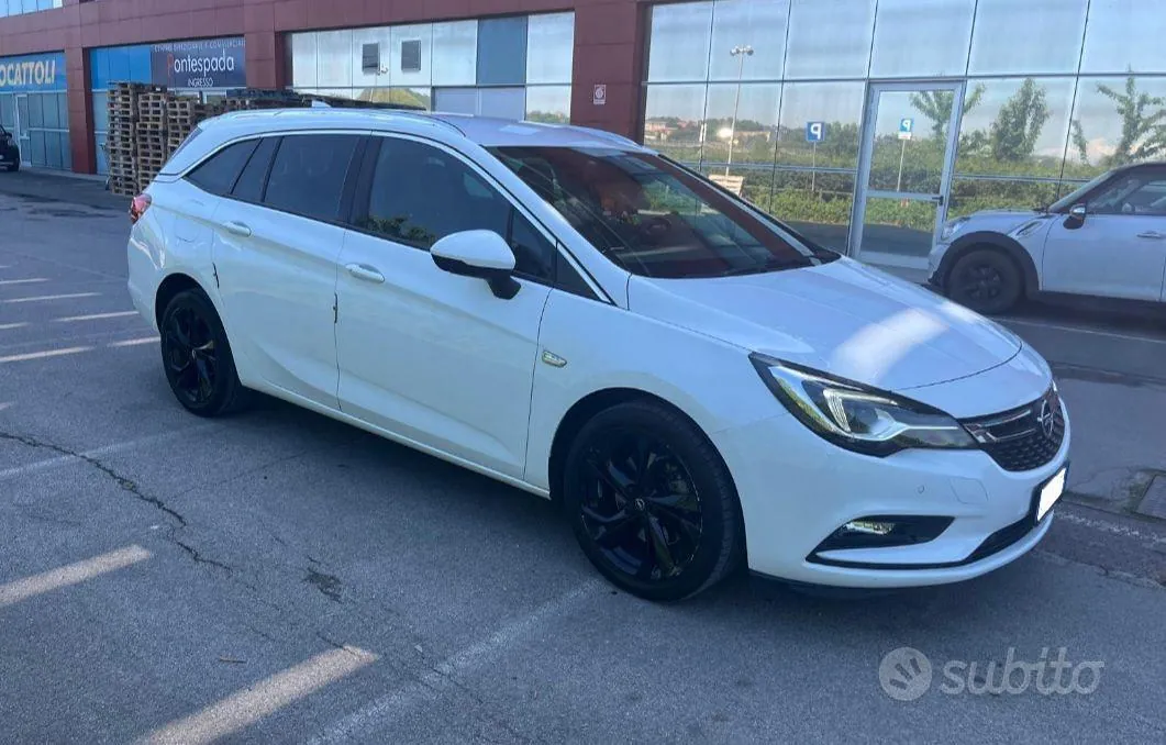 Opel Astra 2017 photo 2