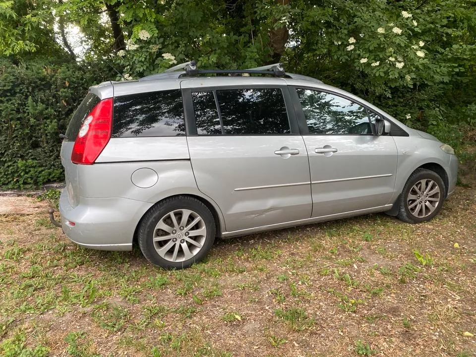 Mazda 5