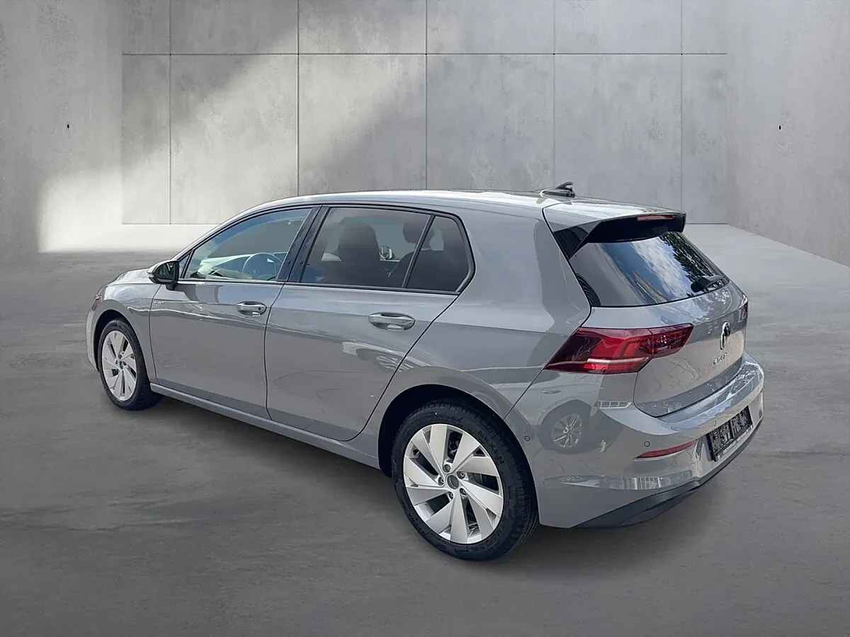 Volkswagen Golf 2026 photo 3