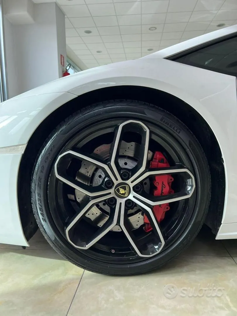 Lamborghini Huracán 2017 photo 5