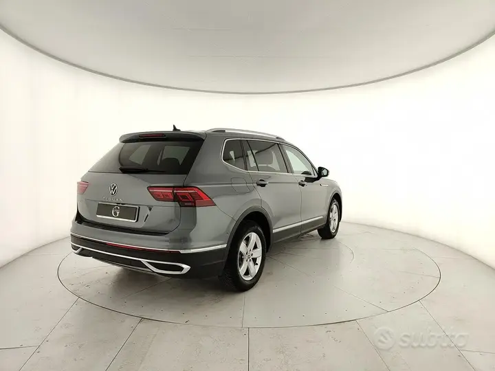 Volkswagen Tiguan Allspace 2022 photo 3
