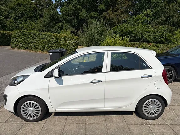 Kia Picanto 2012 photo 2