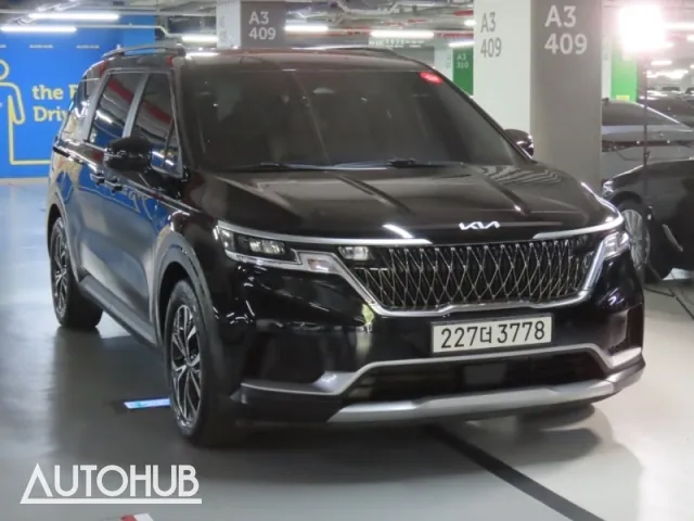 Kia Carnival 2022 photo 2