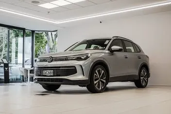 Volkswagen Tiguan 2024 photo 4