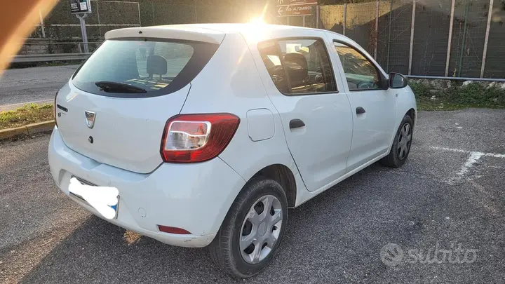 Dacia Sandero 2013 photo 3