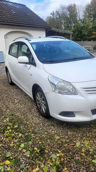 Toyota Verso 2012 photo 3