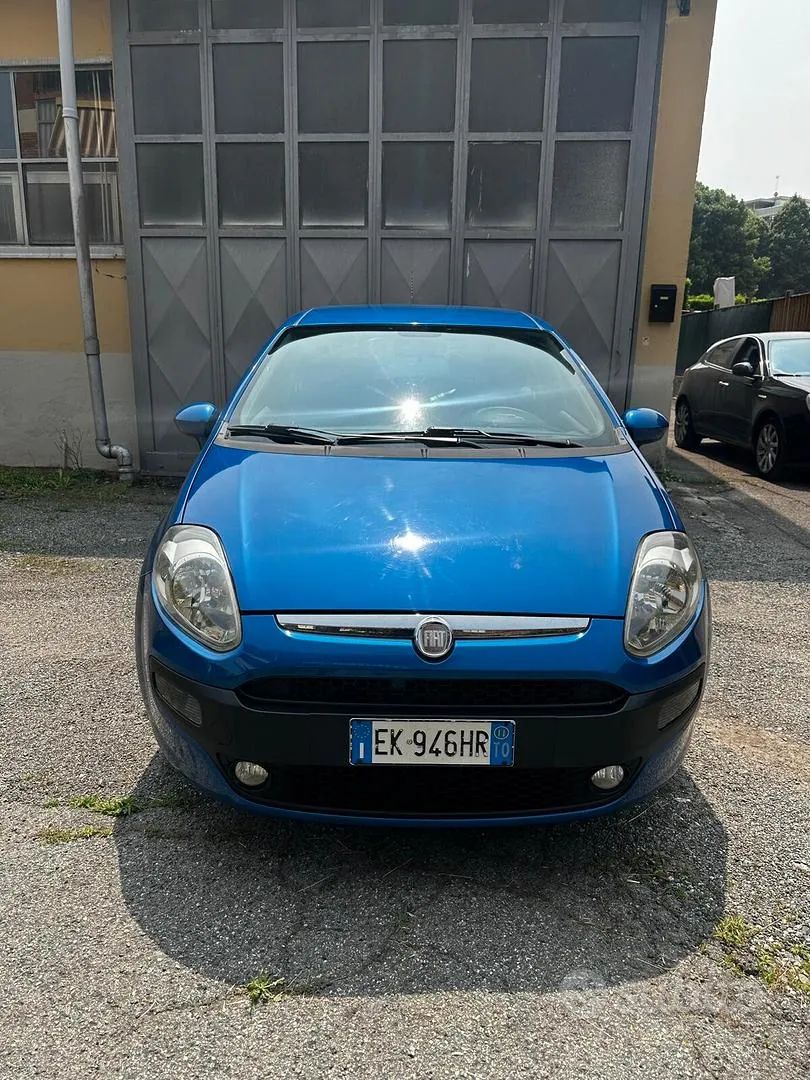 Fiat Punto Evo 2011 photo 3