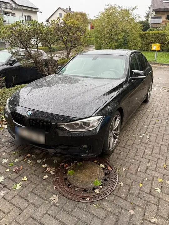 BMW 320I