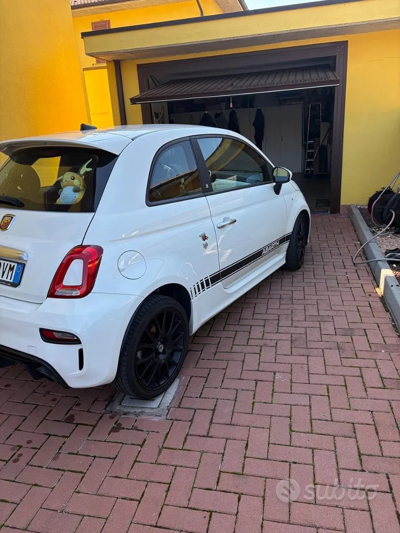 Abarth 595 2021 photo 3