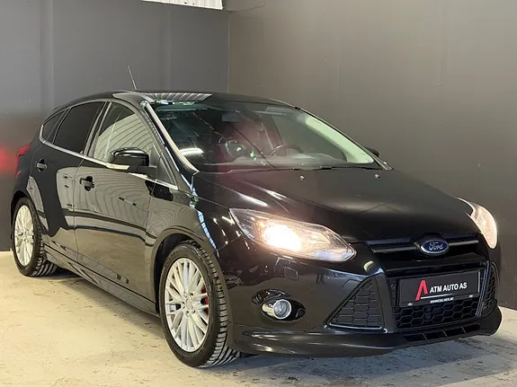 Ford Focus 2013 photo 2