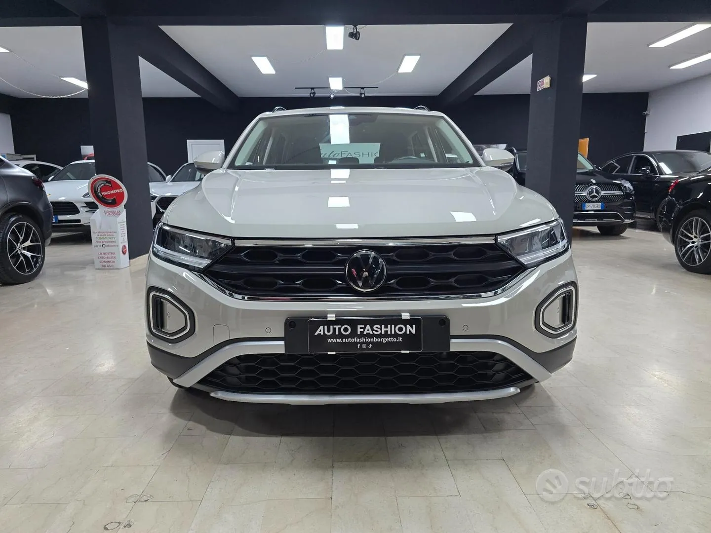 Volkswagen T-Roc 2023 photo 3