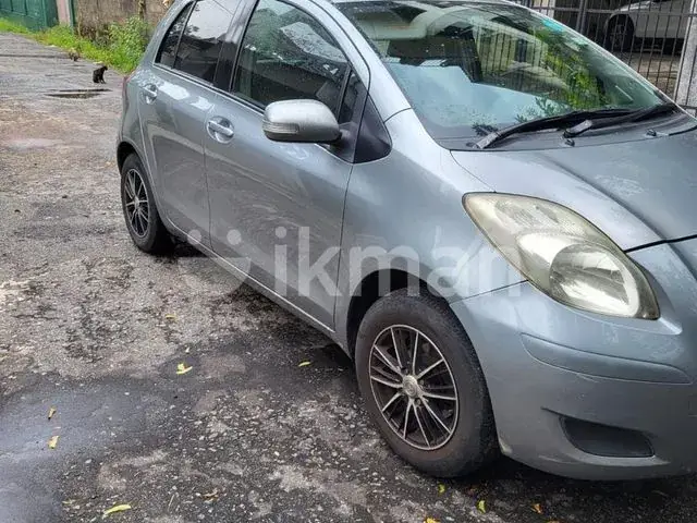 Toyota Vitz 2009 photo 5