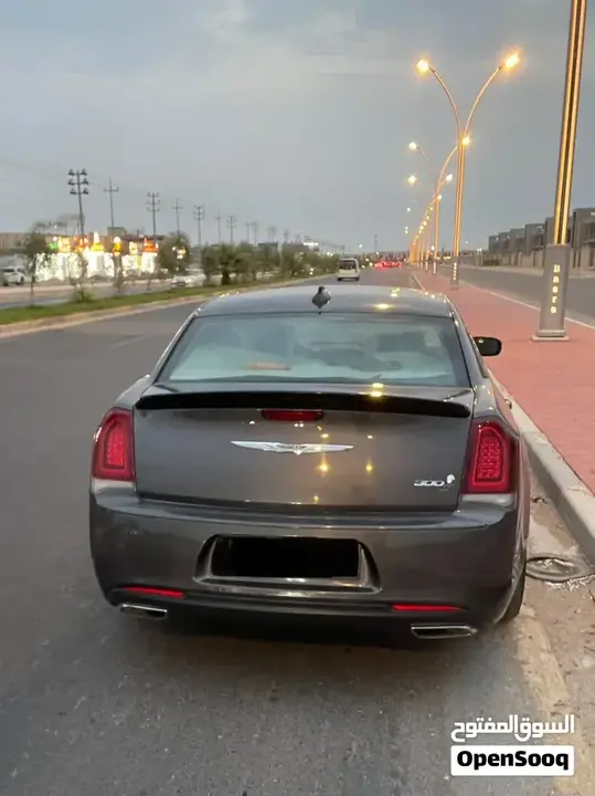 Chrysler 300 2019 photo 3