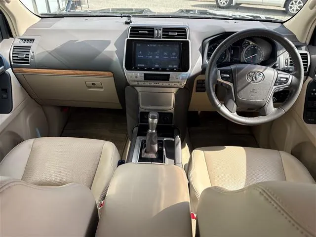 Toyota Land Cruiser Prado 2021 photo 2