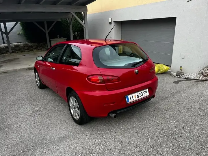 Alfa Romeo 147 2006 photo 3
