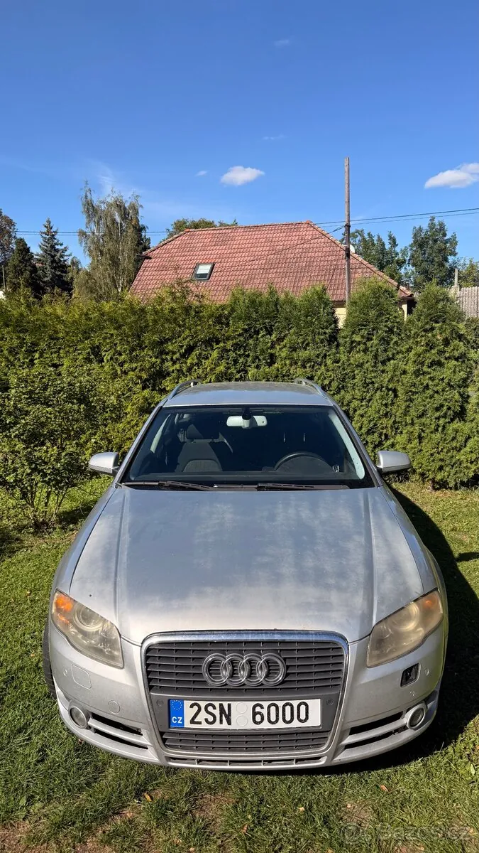 Audi A4 2004 photo 2