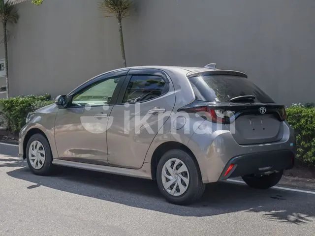 Toyota Yaris 2023 photo 4