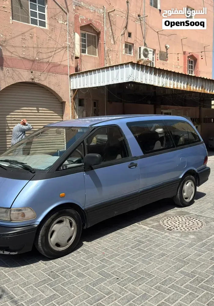 Toyota Previa 1995 photo 3