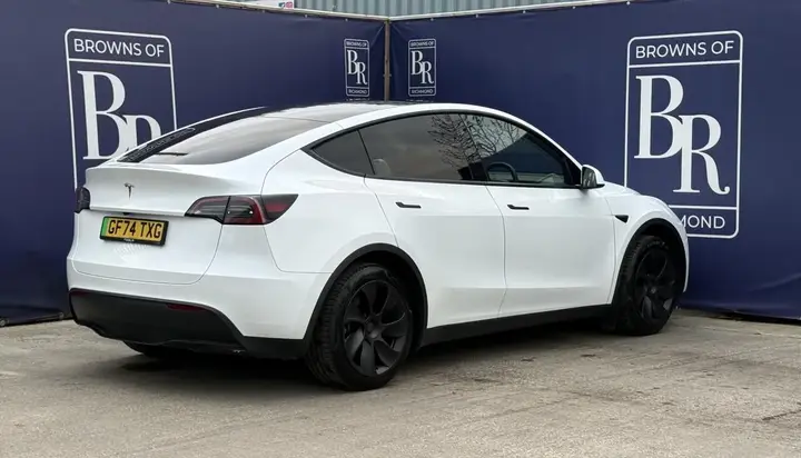Tesla Model Y 2024 photo 5