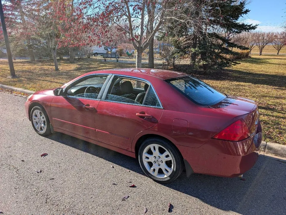 Honda Accord 2007 photo 2