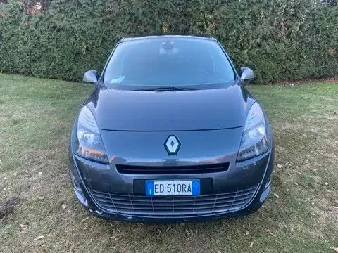 Renault Scenic 2010 photo 2