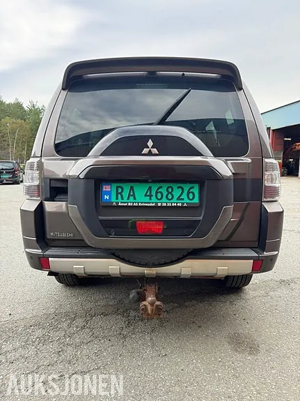 Mitsubishi Pajero 2016 photo 5