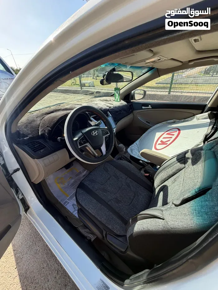 Hyundai Accent 2015 photo 5