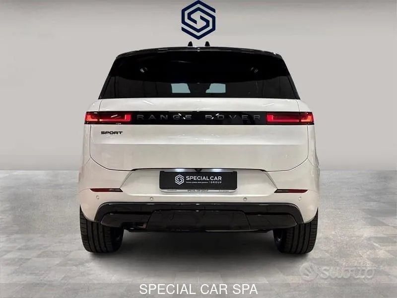Land Rover Range Rover Sport 2024 photo 4