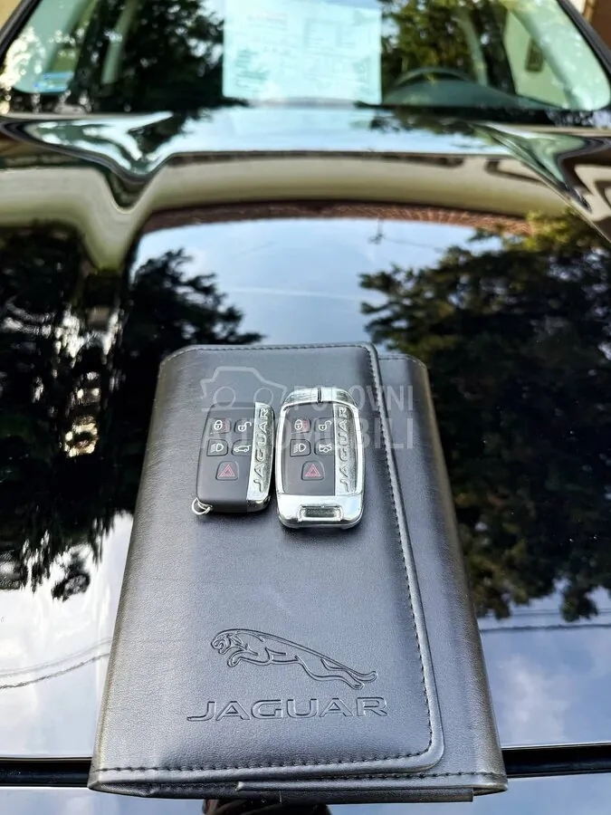 Jaguar F-Pace 2017 photo 4