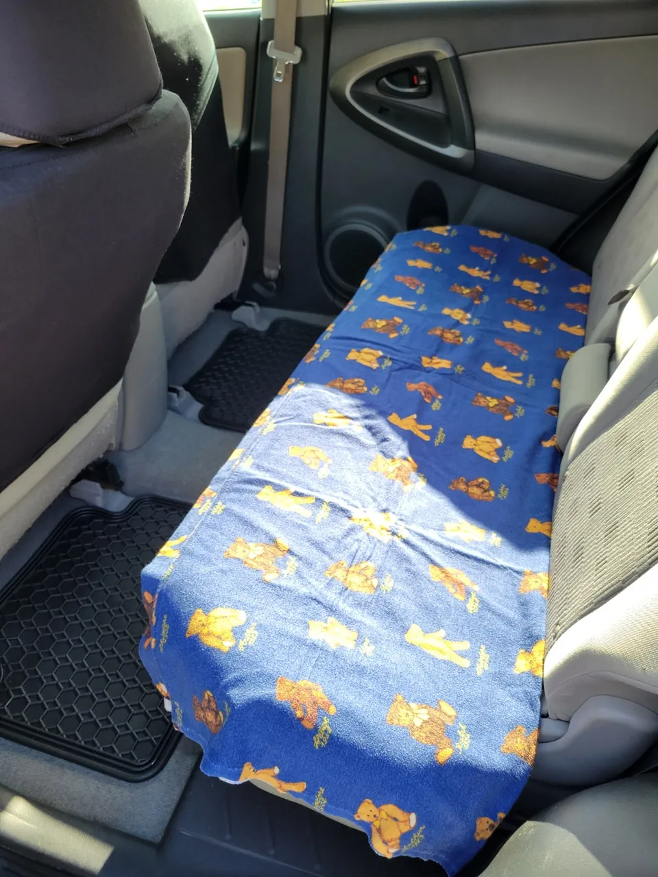 Toyota Rav4 2010 photo 5
