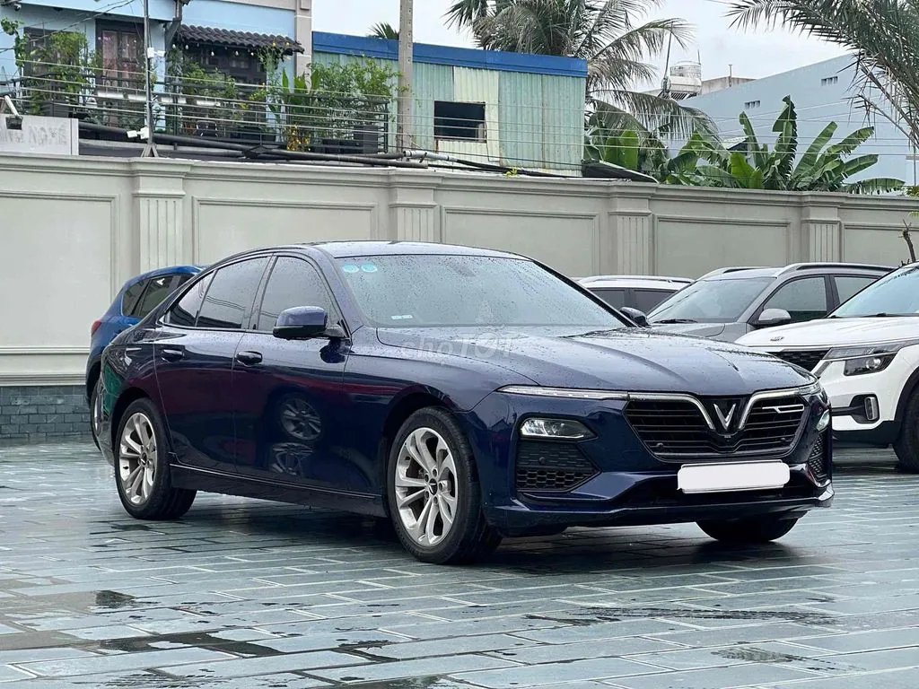 Vinfast Lux A2.0 2022 photo 2