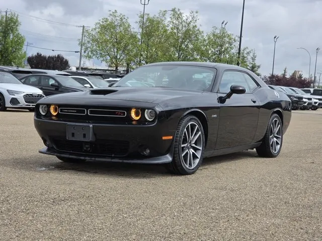 Dodge Challenger 2023 photo 2