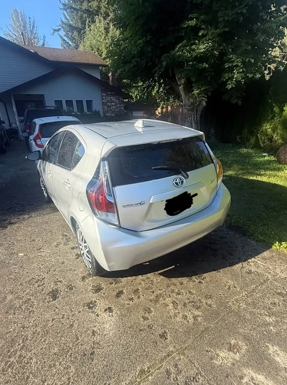Toyota Prius C 2016 photo 3