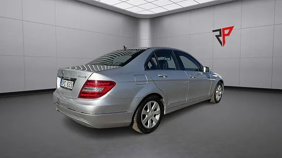Mercedes-Benz C220 2014 photo 5