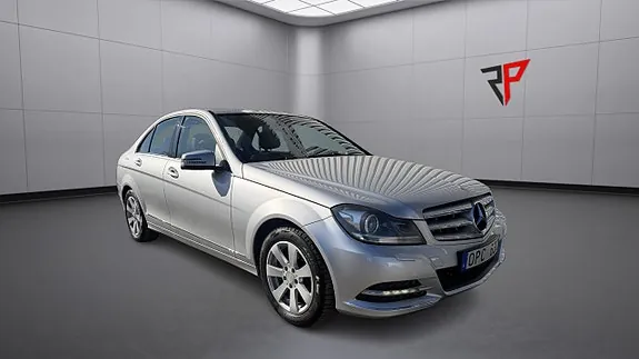 Mercedes-Benz C220 2014 photo 2