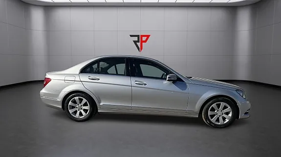 Mercedes-Benz C220 2014 photo 3