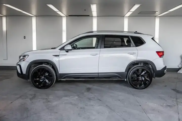 Volkswagen Taos 2024 photo 4