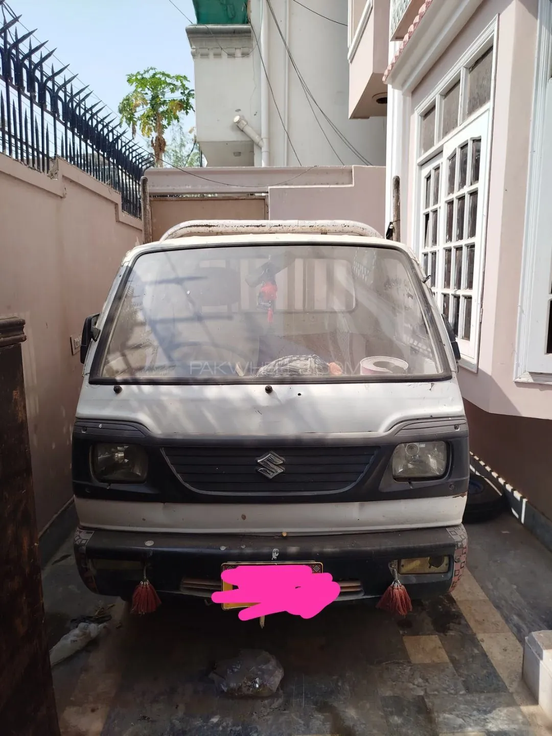 Suzuki Ravi