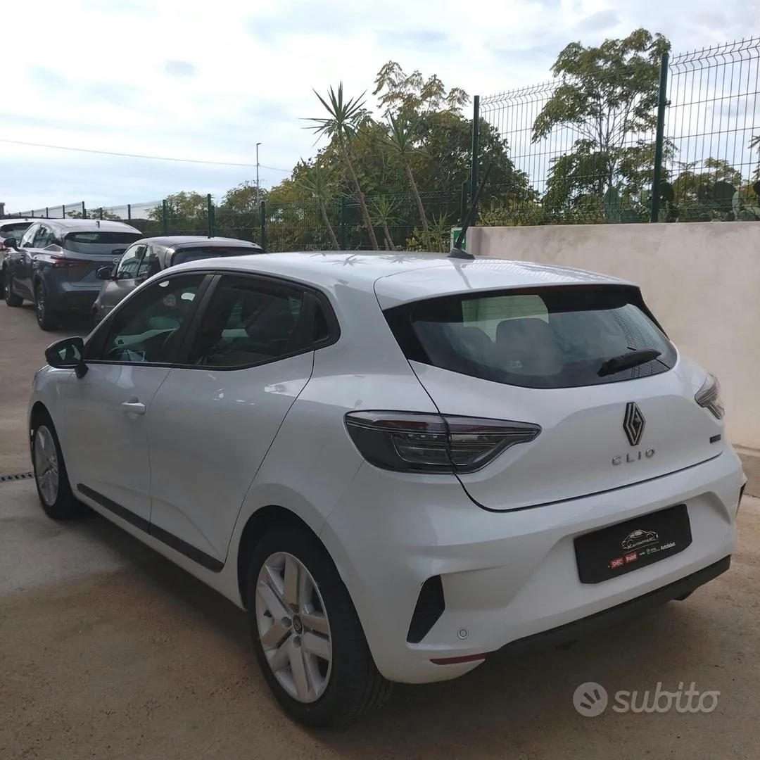 Renault Clio 2025 photo 4