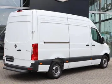 Mercedes-Benz Sprinter 2024 photo 2
