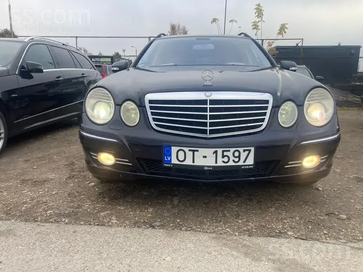 Mercedes-Benz E220 2007 photo 2